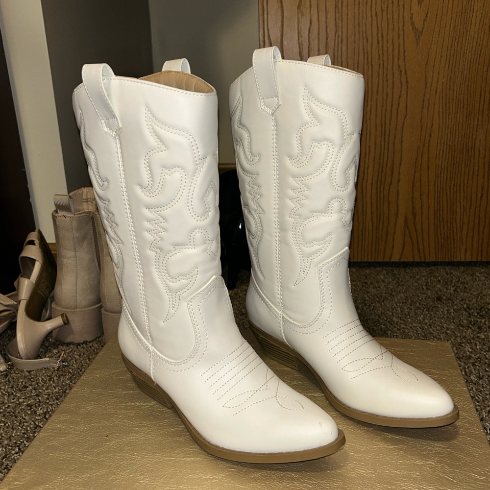 White Cowgirl Boots